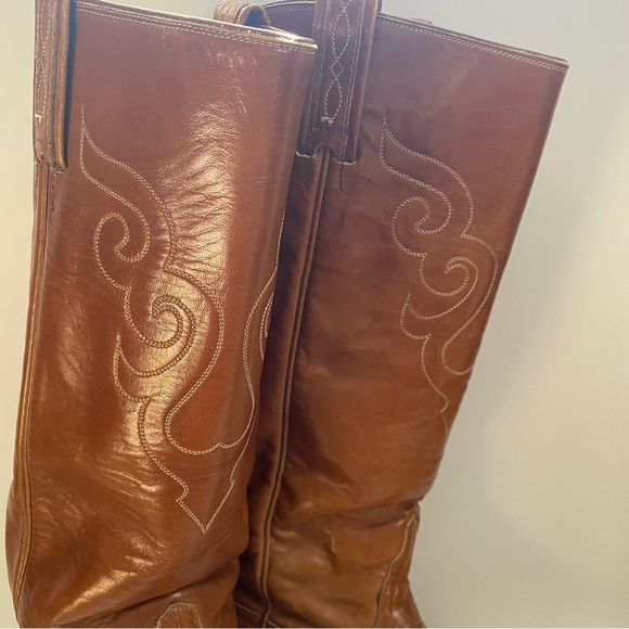 Tony Lama Tan Leather Heeled Boots - Picture 2 of 16